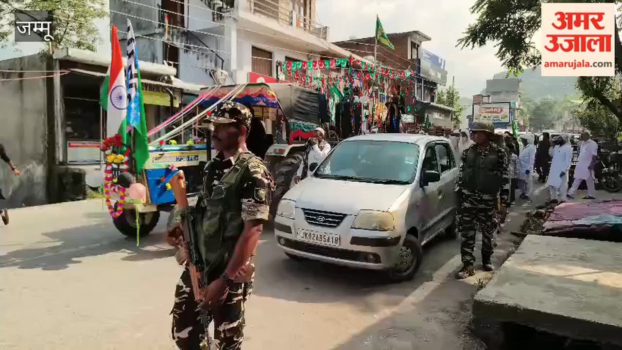 Grand procession taken out in Pauni on Eid-e-Milad-un-Nabi