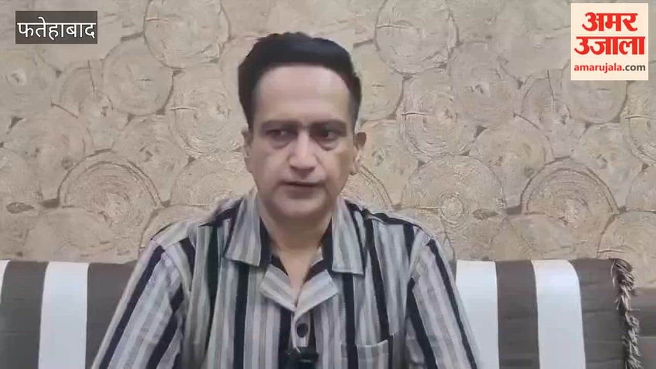Semi Aulakh of the Annadata Kisan Union raised his voice in support of sanitation workers in Tohana, Fatehabad, and sharply criticized the government.