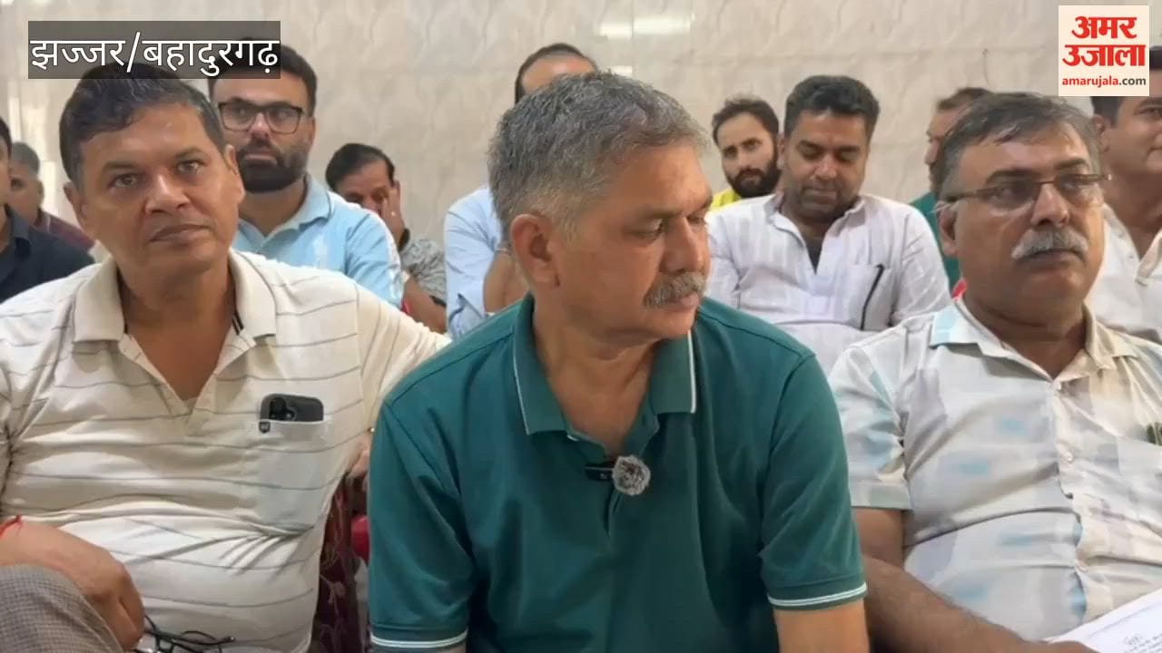 Allegations of shop encroachment and forged documents at Bahadurgarh's Shiva Market; shopkeepers threaten to shut down the market.