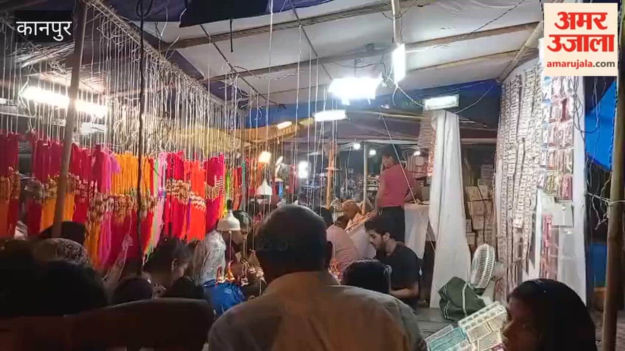 Kanpur: Rakhi market set up in Mandhana; crowds of shoppers flock in