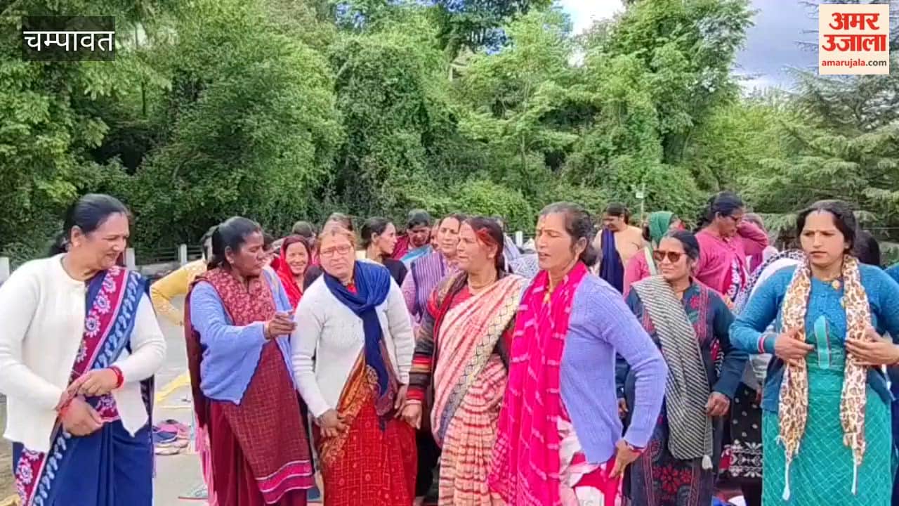 Anganwadi workers' protest continues for the fifth day in Champawat demanding increase in honorarium