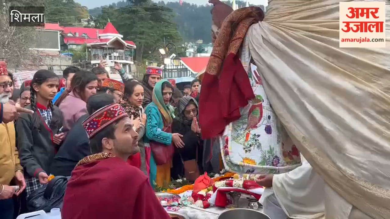 Shimla Crowds of devotees throng for the divine darshan of the Somnath Jyotirling amidst the rain