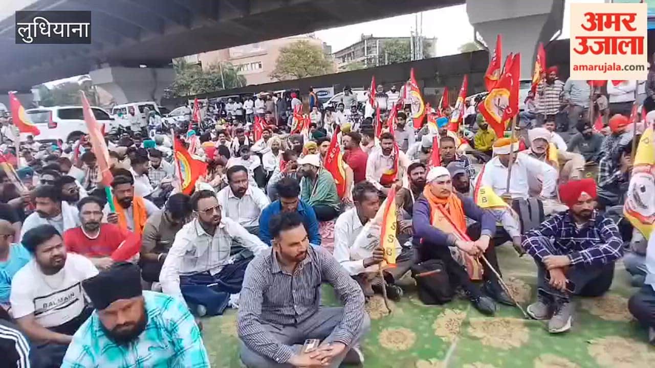 Powercom and Transco Contract Employees Union stages sit-in outside the Power Minister's office in Ludhiana.