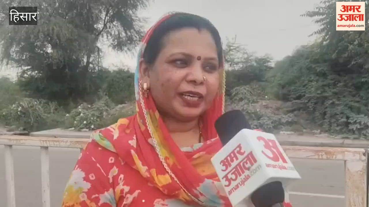 Roadways drivers stopped buses on the highway