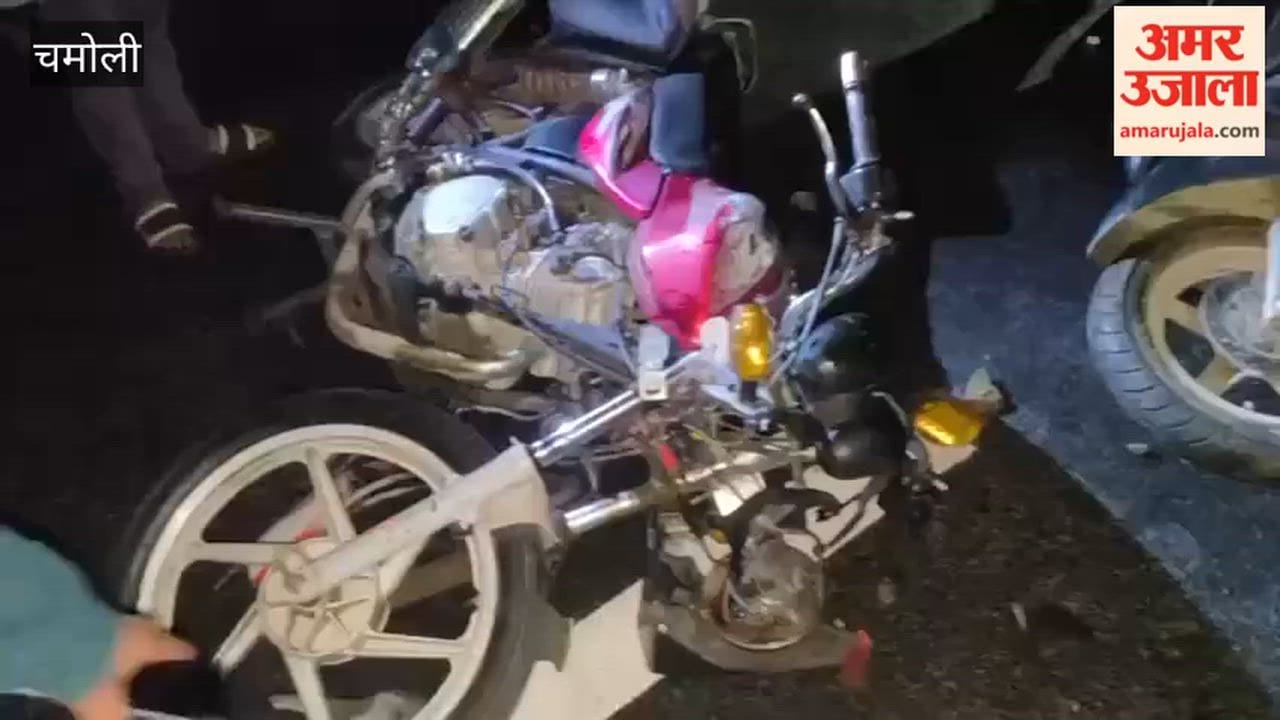 Badrinath Highway: Speeding Car Crashes into Several Vehicles Parked Along Roadside