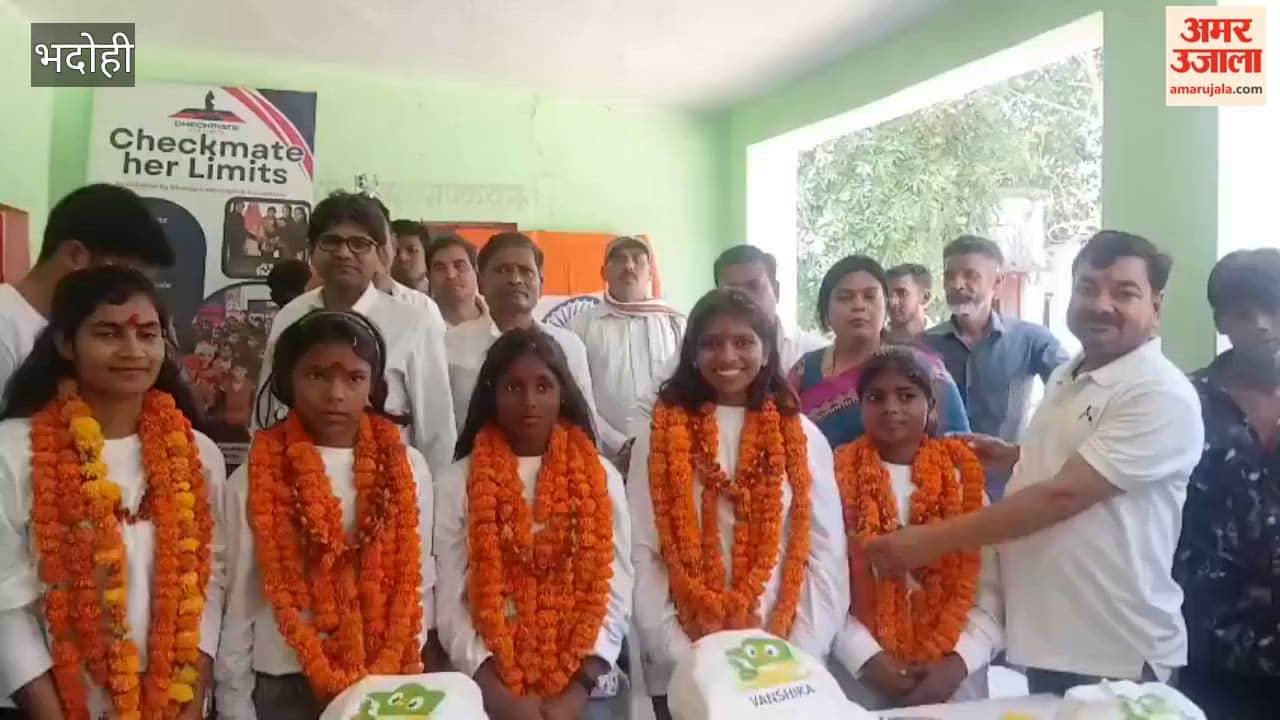 Grand Welcome for Four Government School Girls Returning from Kazakhstan