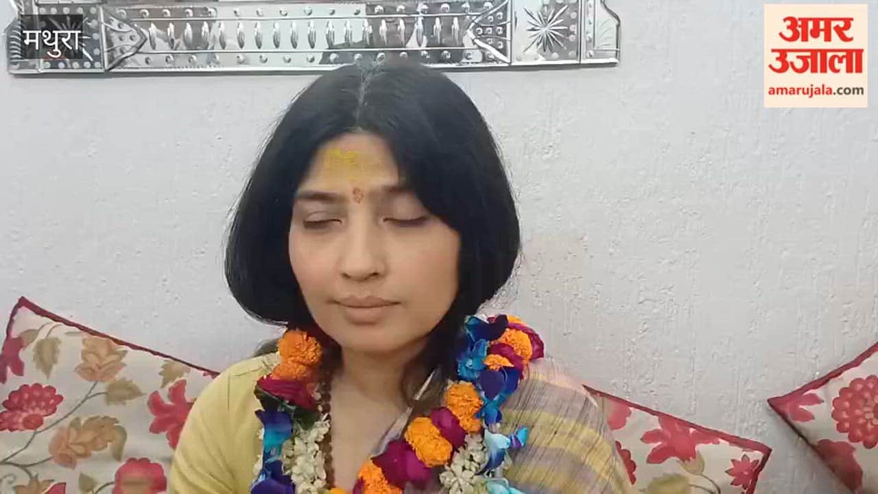 Dimple Yadav slams govt over Vrindavan tragedy