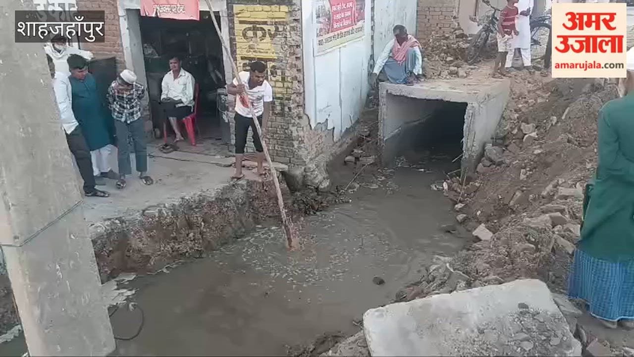 PNG pipeline broke during digging, gas supply to 50 houses disrupted in Shahjahanpur
