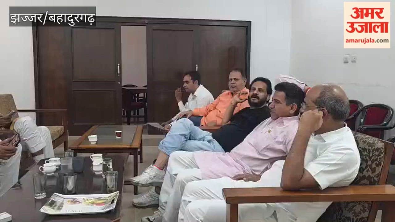 Councilors in Bahadurgarh mobilize to convene a meeting regarding a no-confidence motion against Vice Chairman Rajpal Sharma.