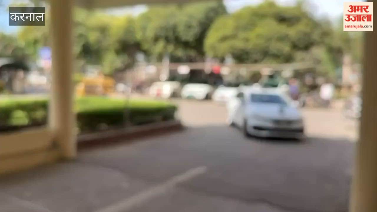 The newly appointed DC of Karnal was welcomed at the Mini Secretariat