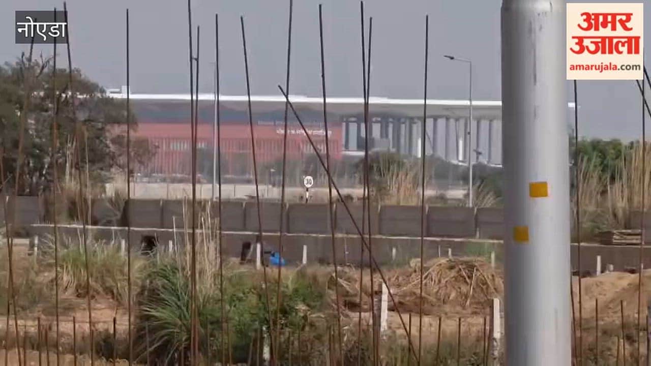 Work has begun to connect the road running parallel to the expressway with the airport