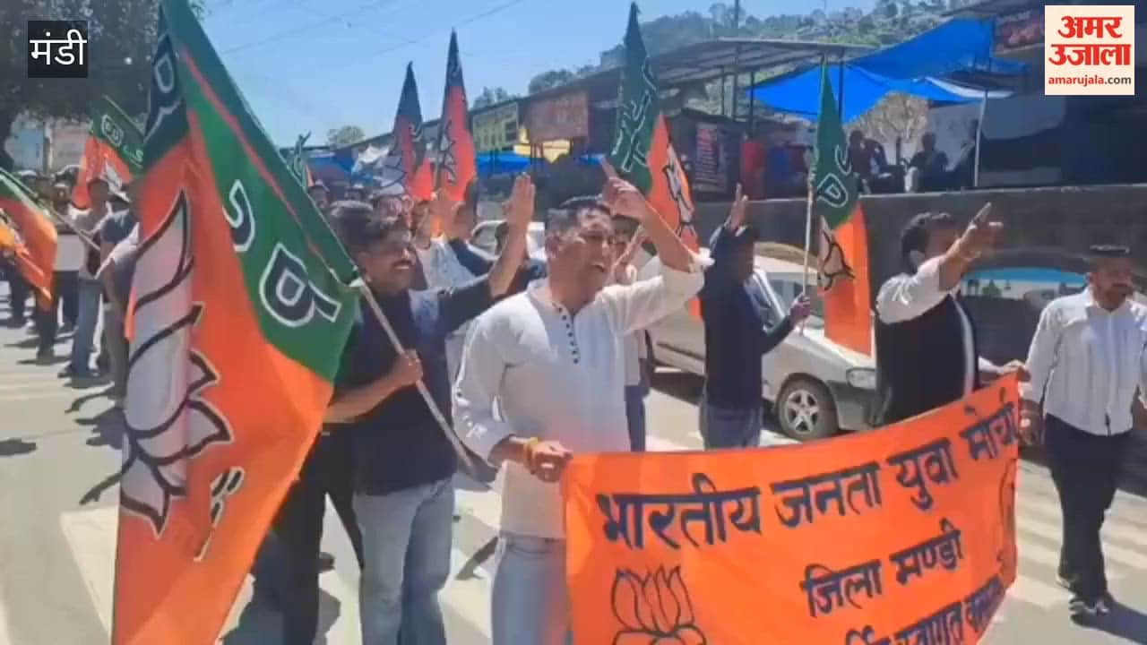 Mandi: Following the murder incident, people once again take to the streets against the Sukhu government; BJYM demands CM's resignation