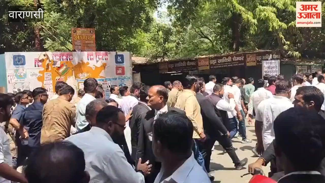 Lawyers Create Ruckus in Varanasi