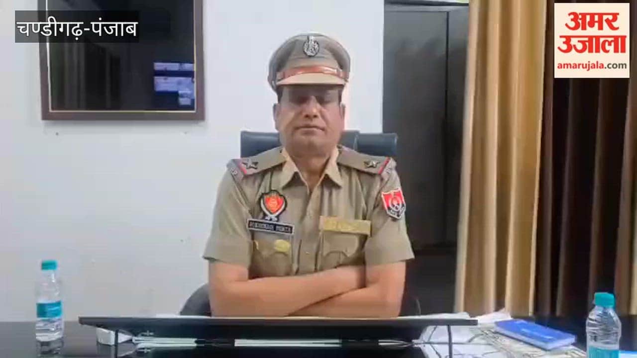 Ferozepur Police caught two thieves.