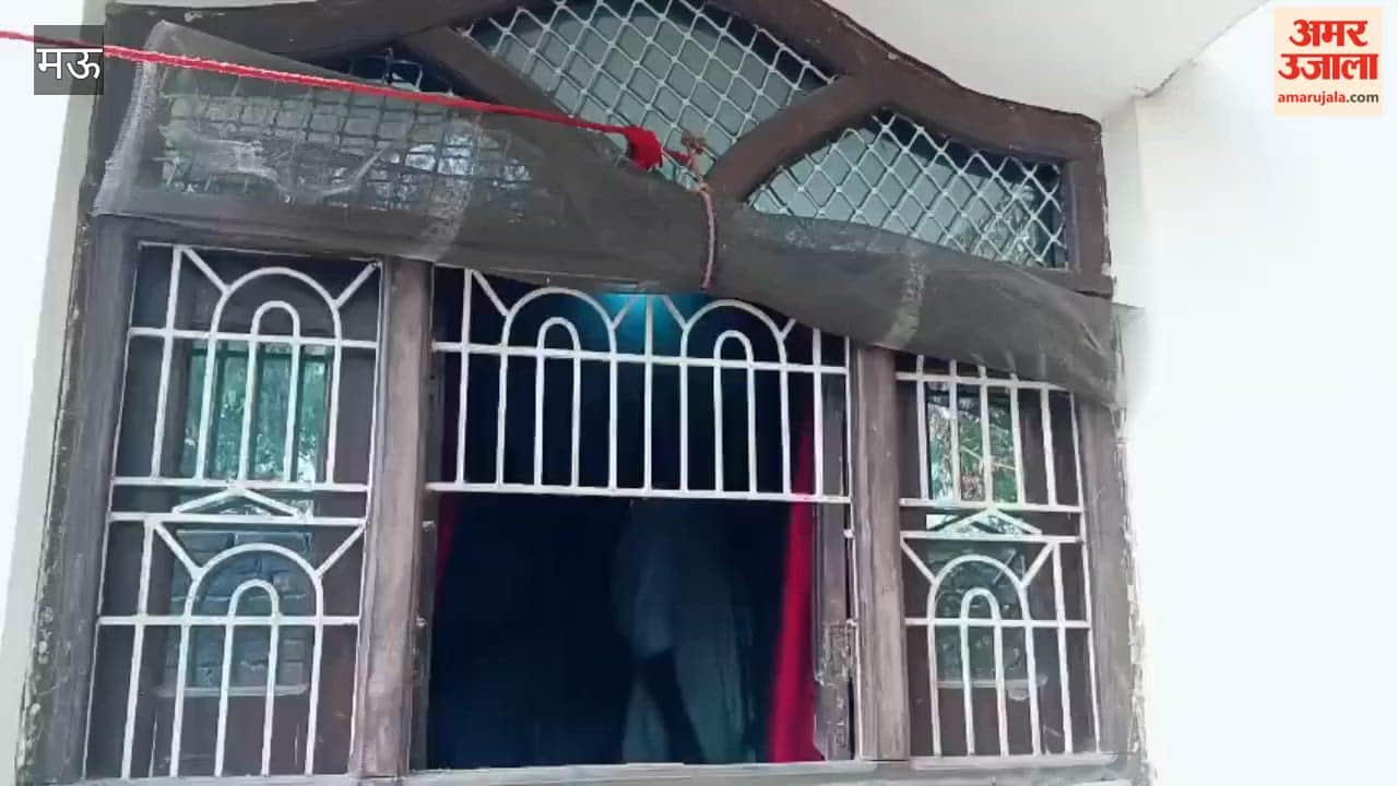 Thieves broke through the window grille and door to enter two houses