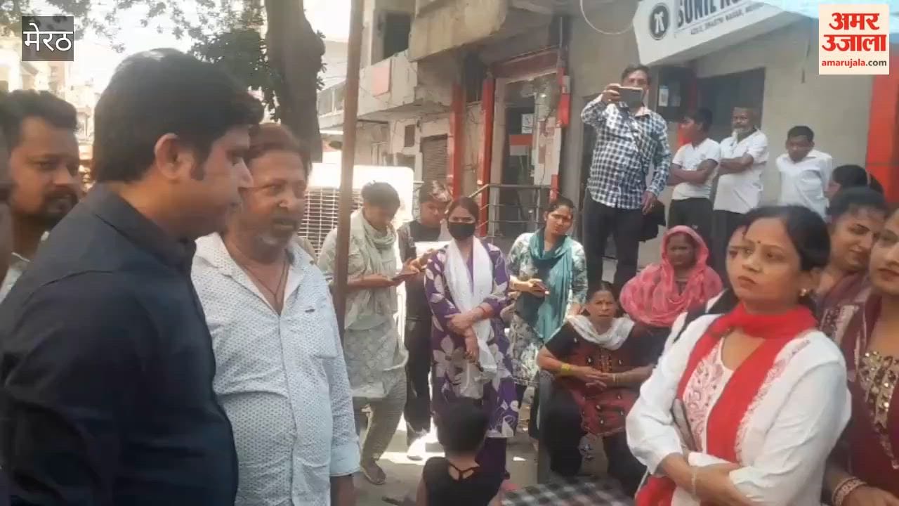 Administration Pushes to End Central Market Protest, Women Express Anger