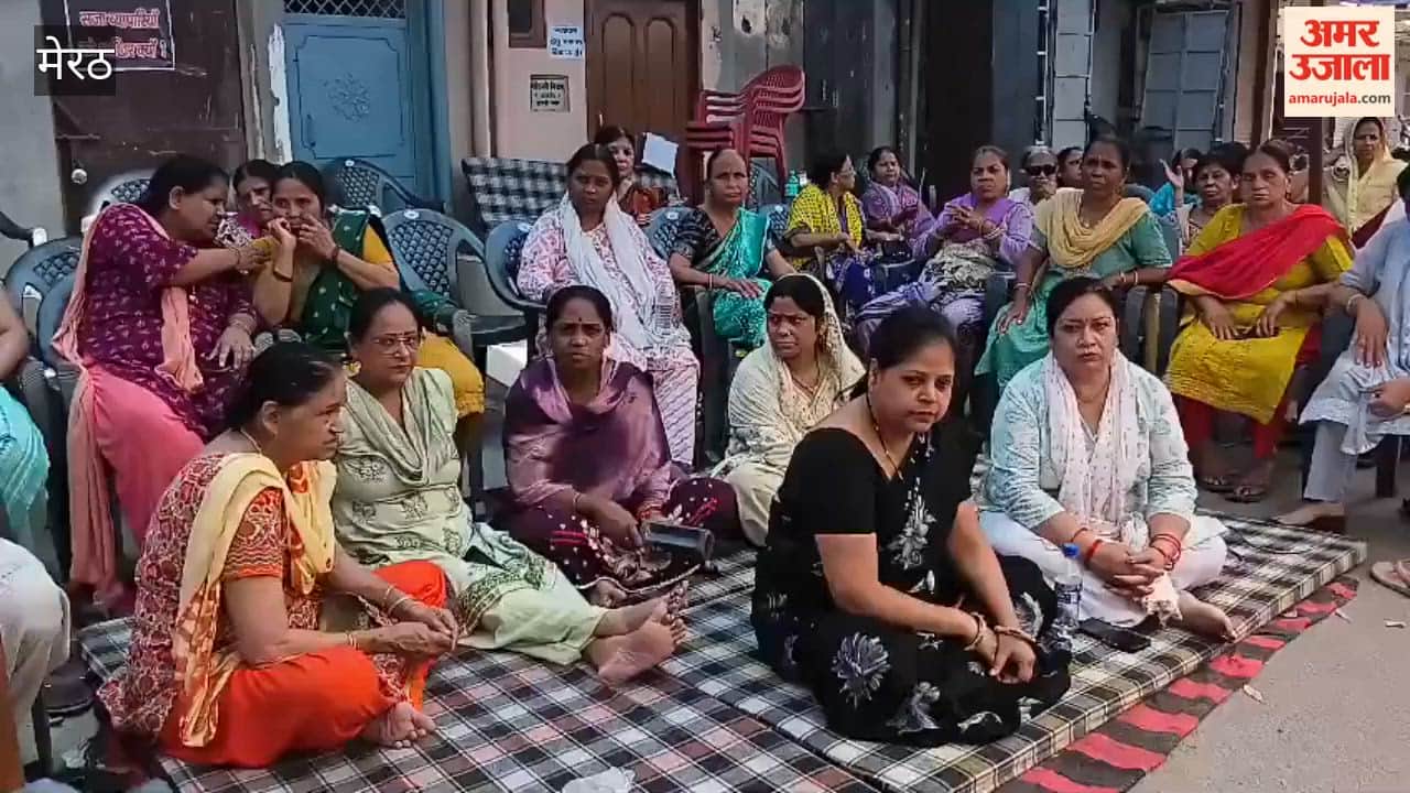 Women’s Protest Continues in Central Market, Rumors of Notices Create Panic
