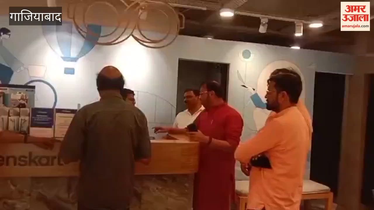 Lenskart Controversy Row Erupts Following Ban on Tilak and Kalava