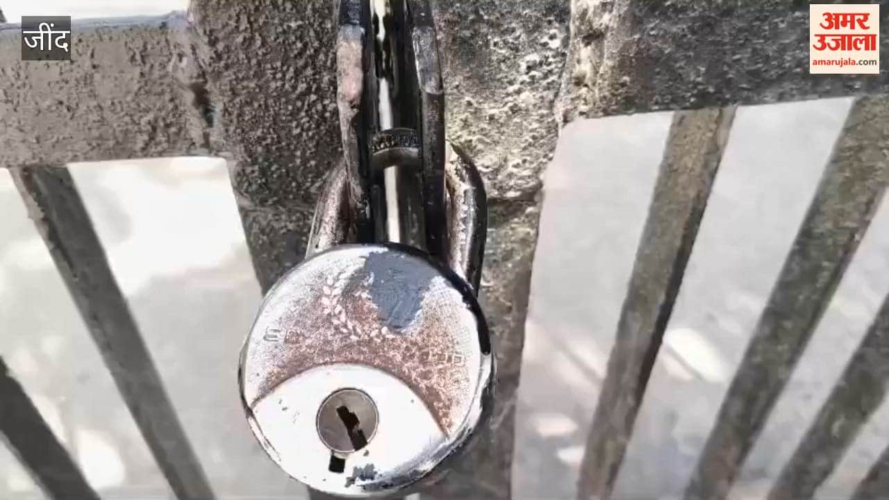 Bhakiyu locks the market committee gate in protest against procurement rules