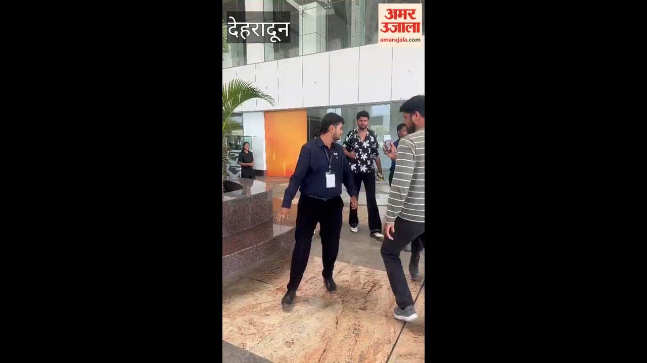 VIDEO: Actor Govinda spotted at Dehradun airport, surrounded by fans