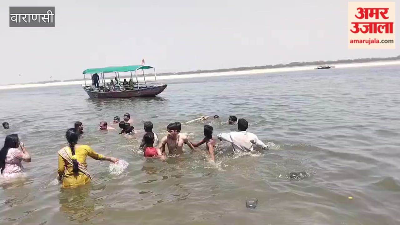 Fishermen and Water Police Rescue Three Drowning Passengers in varanasi