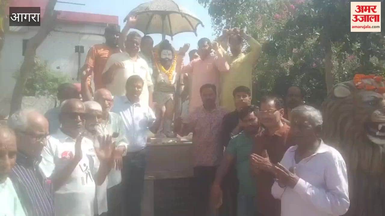 Havan was performed at Ramlal Old Age Home on the occasion of Lord Parashurama birth anniversary