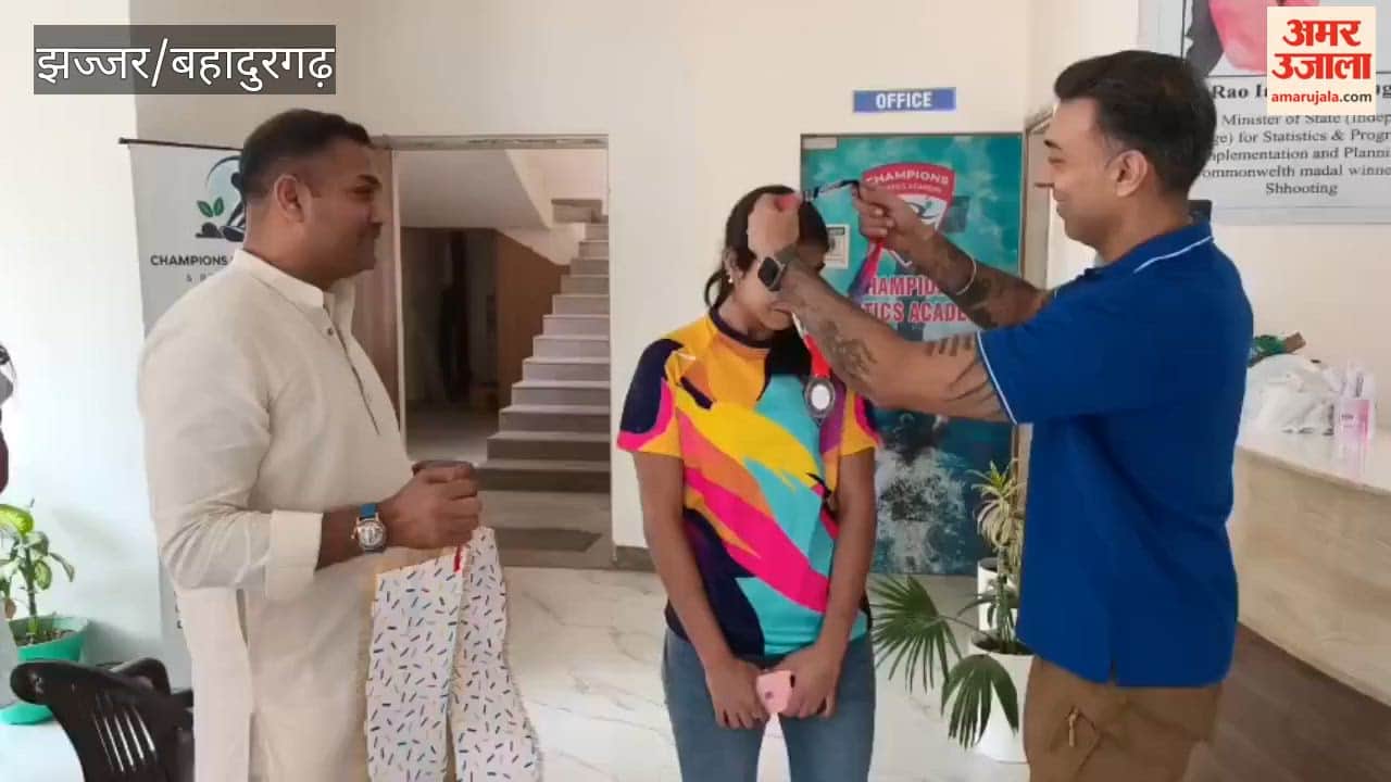 Samya Shingari won three medals including a gold in the national swimming competition.