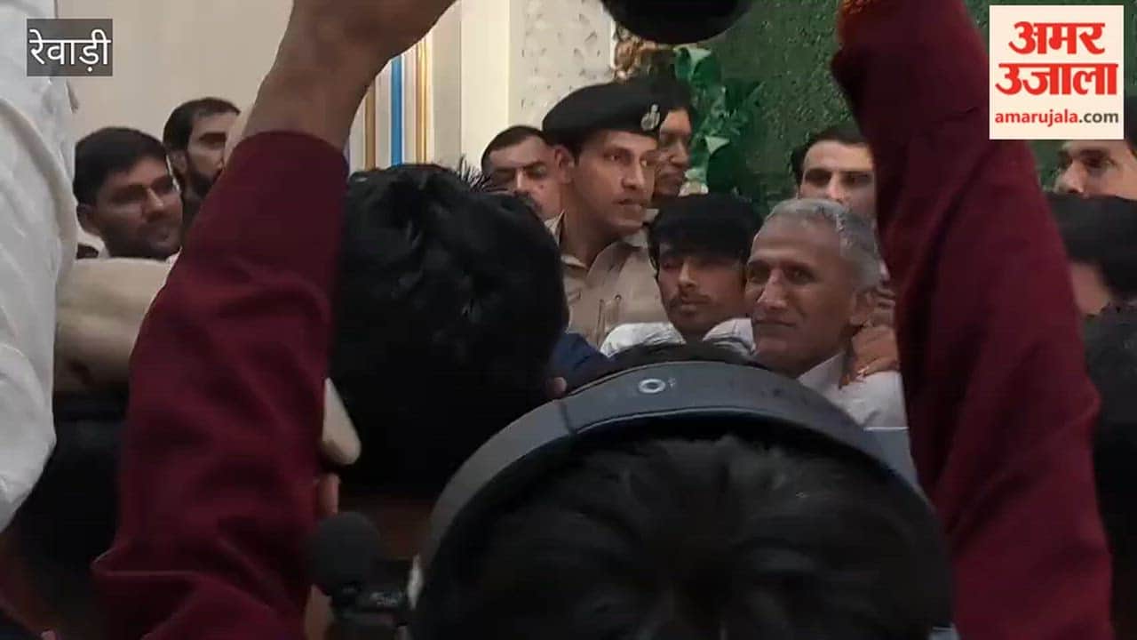 Former UP CM Akhilesh Yadav reached Rewari for niece's wedding