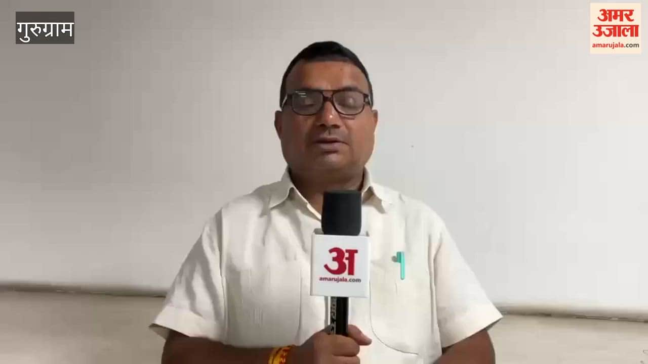 Two Youths Riding a Scooty Die After Being Hit by an Unidentified Vehicle