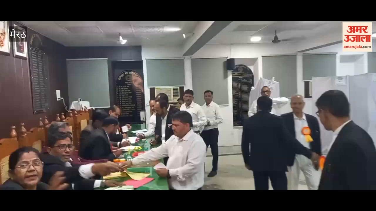Meerut: Advocates Cast Votes During District Bar Elections at Court Campus