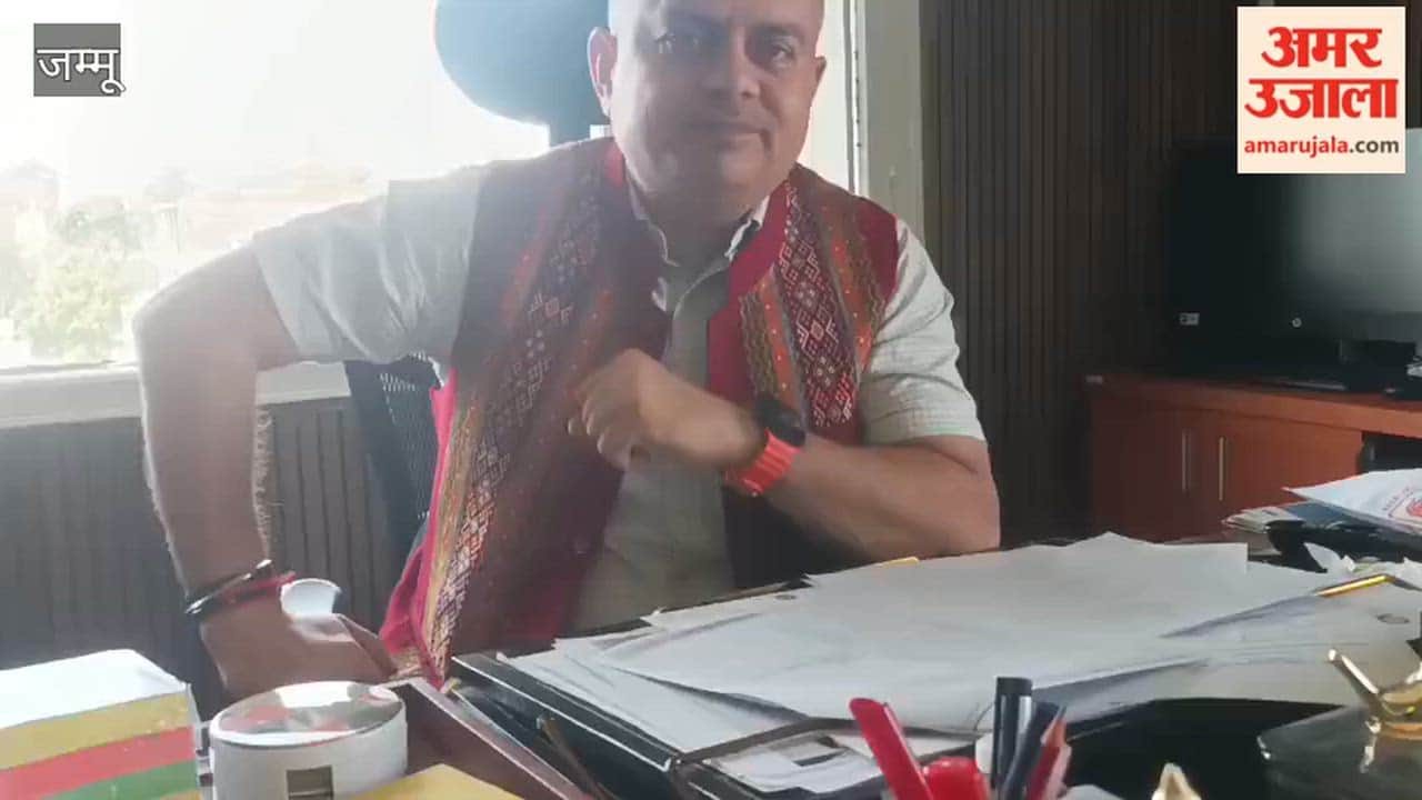 Ask for identity cards from census workers, don't give out any OTP or ATM cards