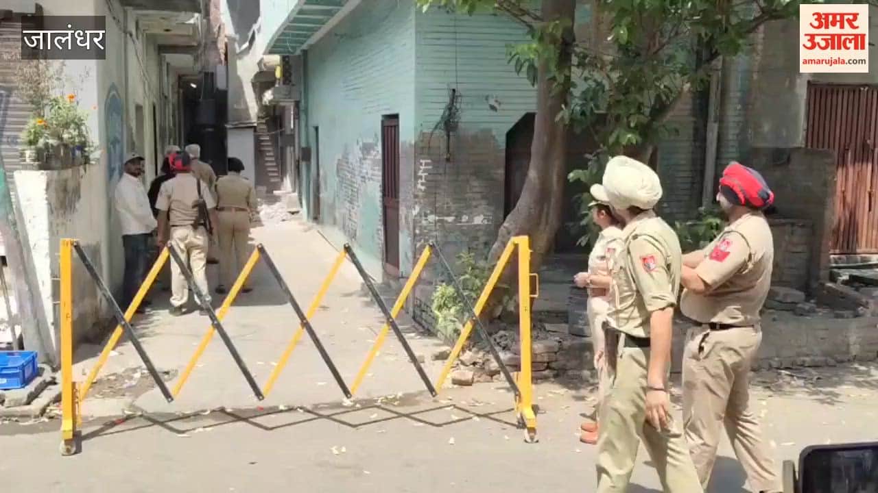 Bulldozer Demolishes Smuggler's Illegal Structure in Jalandhar