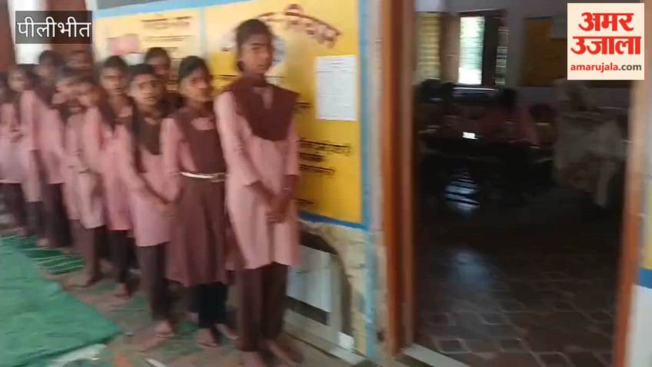 Students Cast Votes for Meena Manch Positions at school in Pilibhit