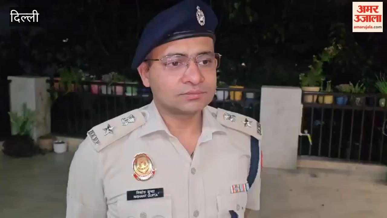 Ambulance reached private hospital through green corridor from Arun Jaitley Stadium