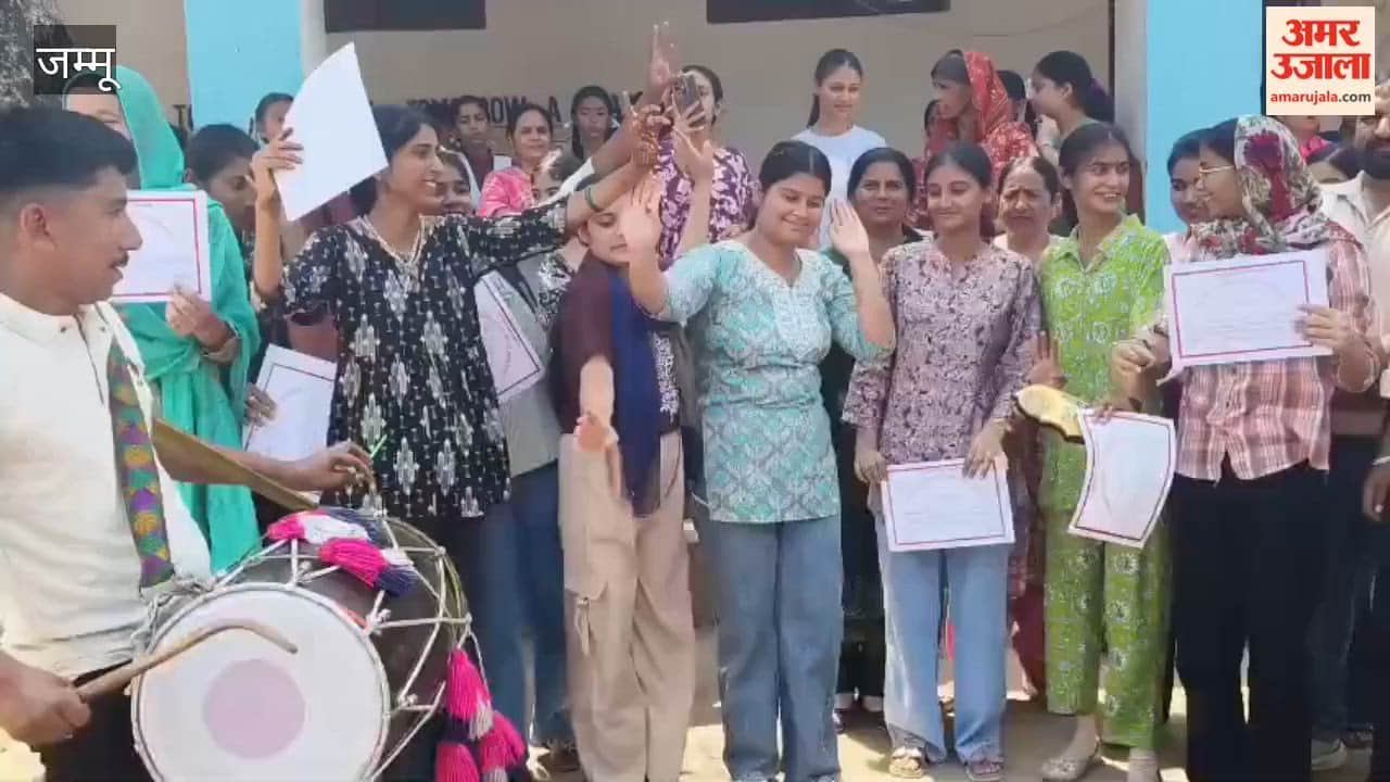 Mira Sahib School's excellent performance, 12th result was 98%