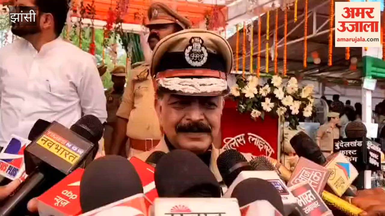 ADG encouraged the constables in the grand passing out parade of recruits held in the police line.