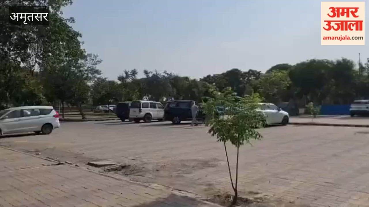 SHO of Amritsar's Bhindi Saidan Police Station Arrested with 2 kg of Heroin