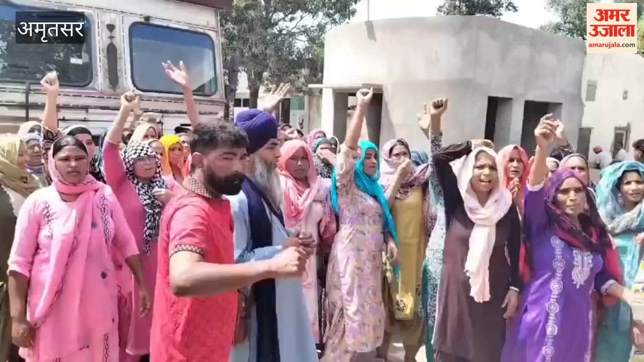 Women employees' strike outside the Khasa factory in Amritsar continues for the third day.