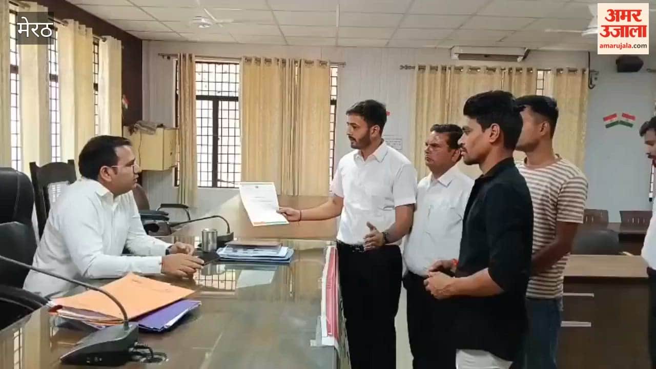 Mawana: Demand for Speed Breaker Near Jharkhandi Temple, Councillor Submits Memorandum to Tehsildar