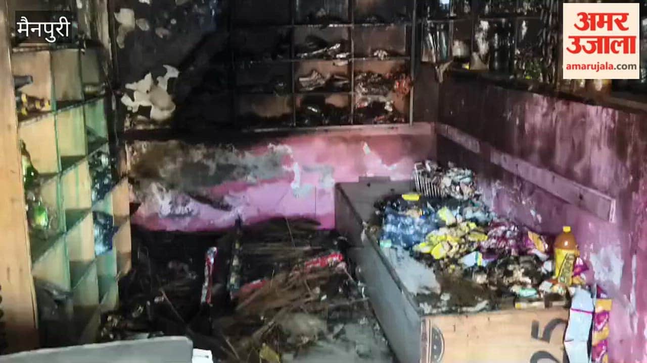 Fire breaks out in ice cream parlor due to short circuit