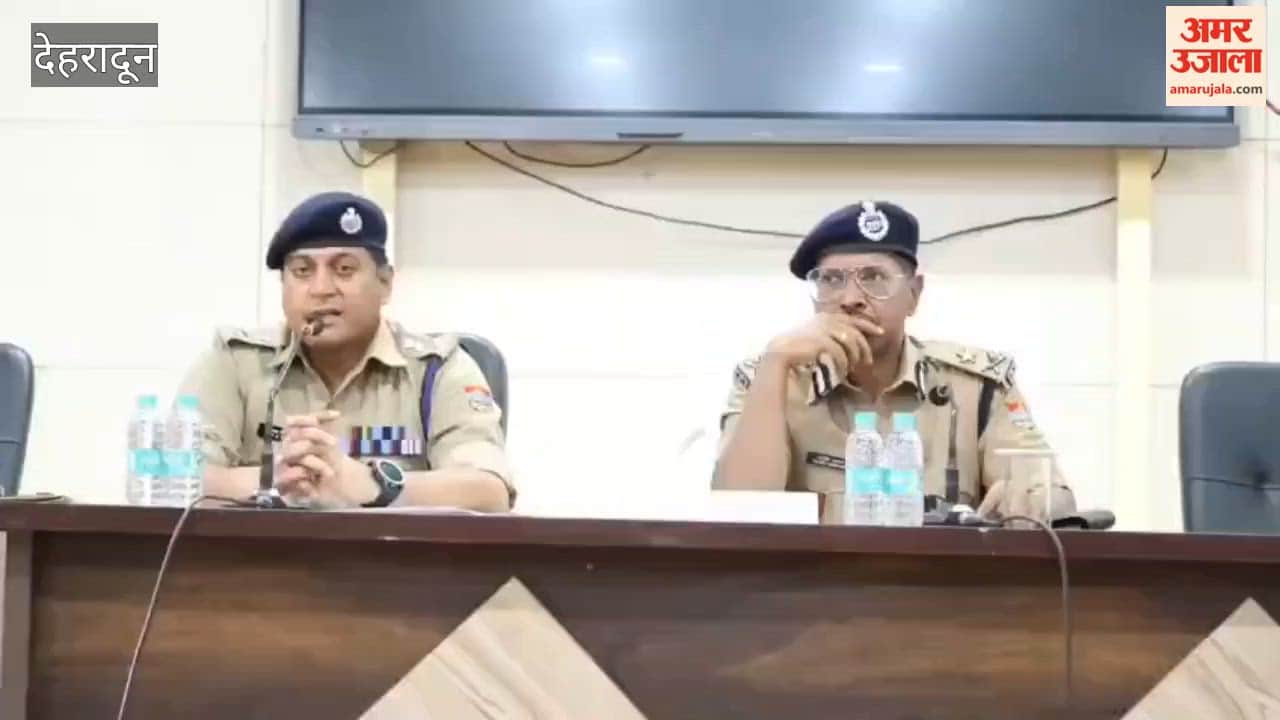 Dehradun: IG Garhwal and SSP Brief Police Ahead of Assembly Session