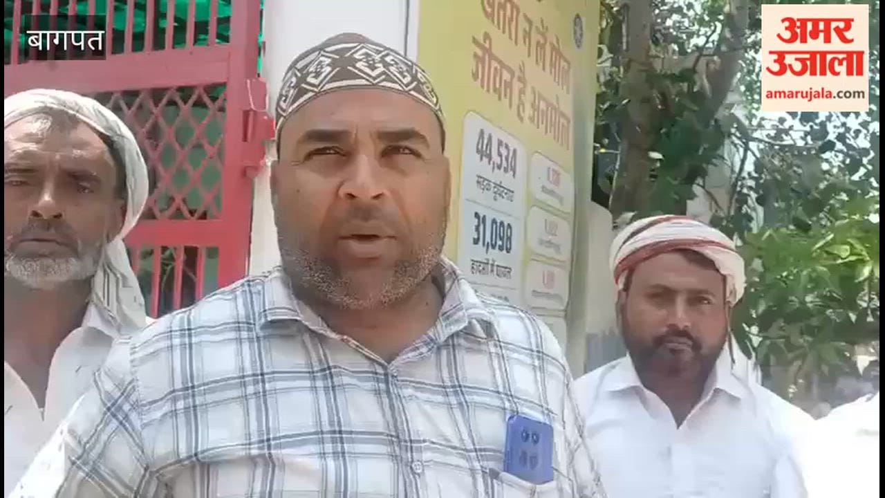 Two labourers killed as tractor trolley overturns after truck collision in Baghpat