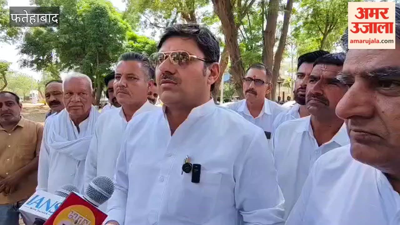 Complaints filed against Rajya Sabha MP Rekha Sharma at two police stations in Fatehabad over remarks concerning the former Chief Minister.