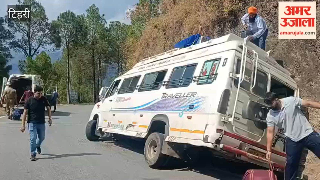 Brakes Fail on Tempo Traveller Heading to Gangotri; Vehicle Crashes into Hill, Several Passengers Injured