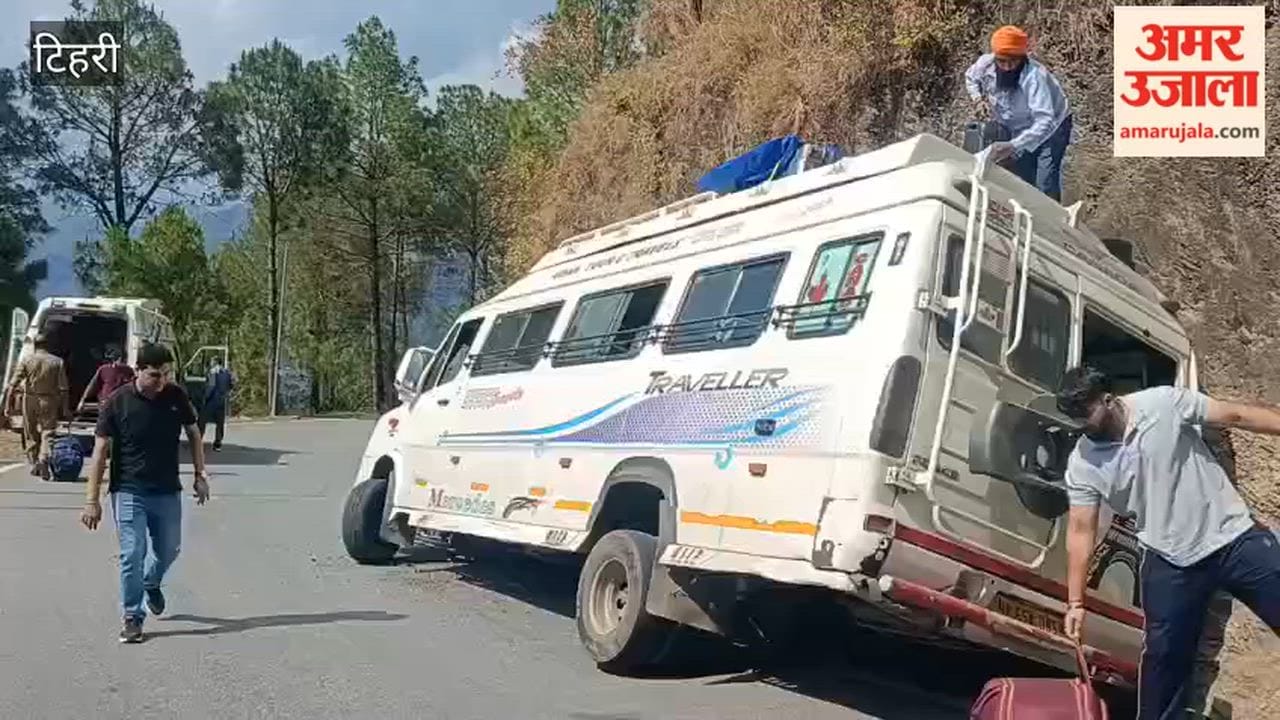 Brakes Fail on Tempo Traveller Heading to Gangotri; Vehicle Crashes into Hill, Several Passengers Injured