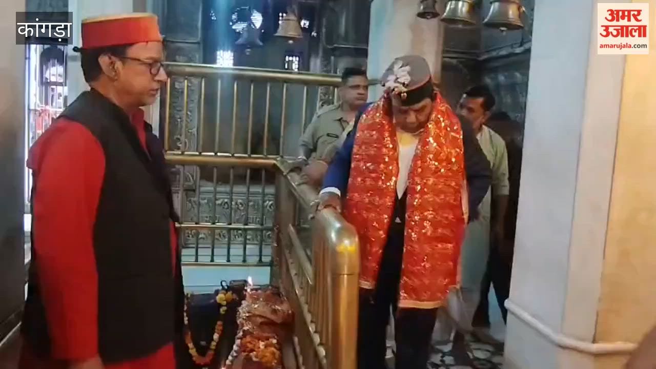 Kangra: Health Minister Dhani Ram Shandil offers prayers at Jwalamukhi; urges youth to stay away from drugs