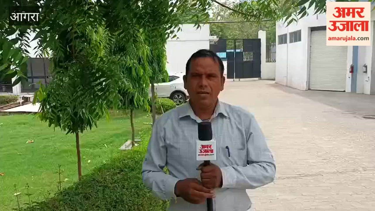 Dead fly found in bread cutlet, commotion on Vande Bharat Express