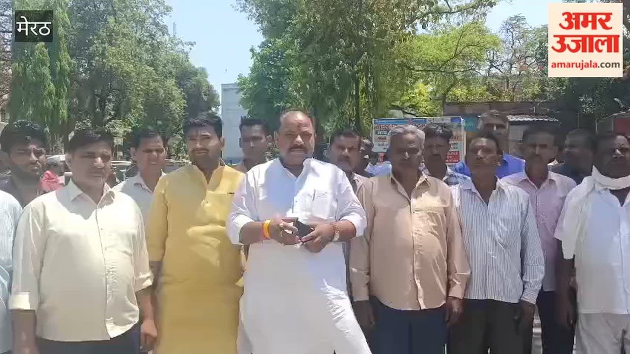Meerut: Workers Demand Reopening of Sealed Leather Factory, Submit Plea at Collectorate