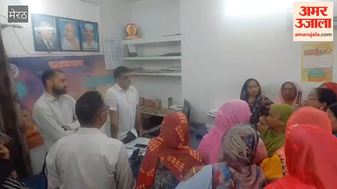 Meerut: Indrapuram Colony Residents Protest Against Prepaid Meters, Allege Higher Electricity Bills