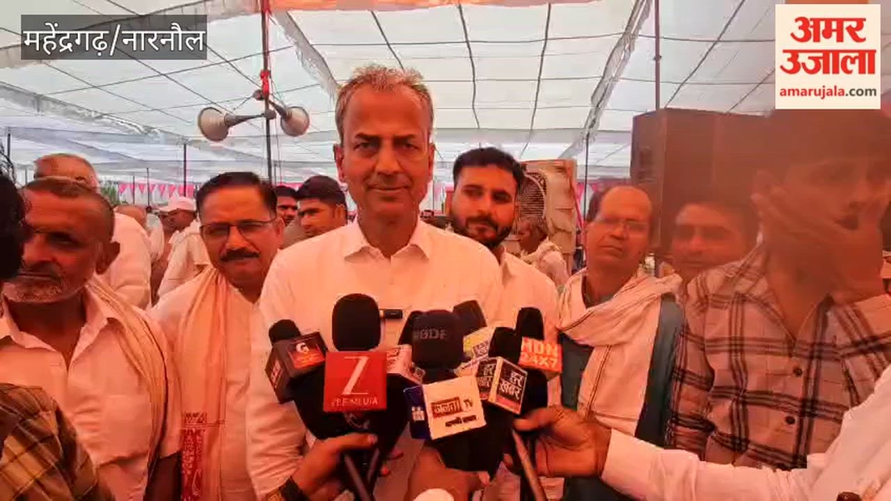 former minister Dr. Abhay Singh Yadav in Naruanl